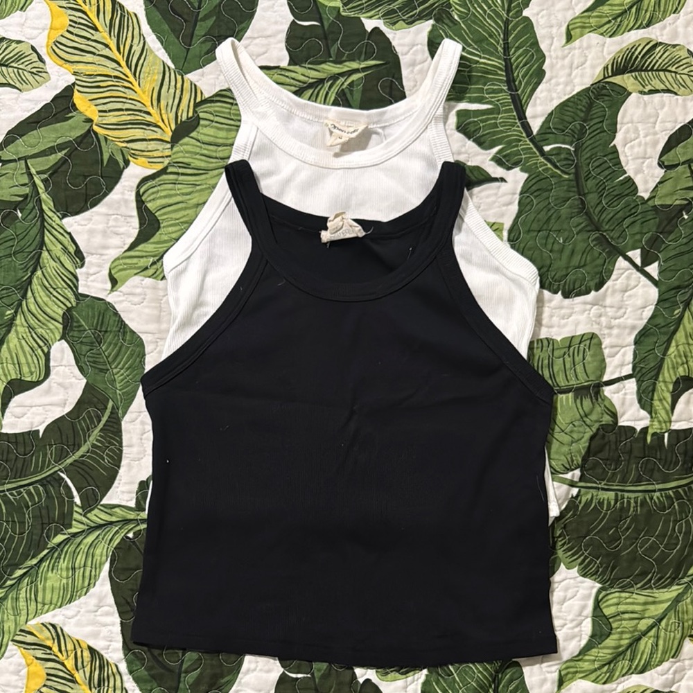 Women's cropped Black & White Tank Tops
